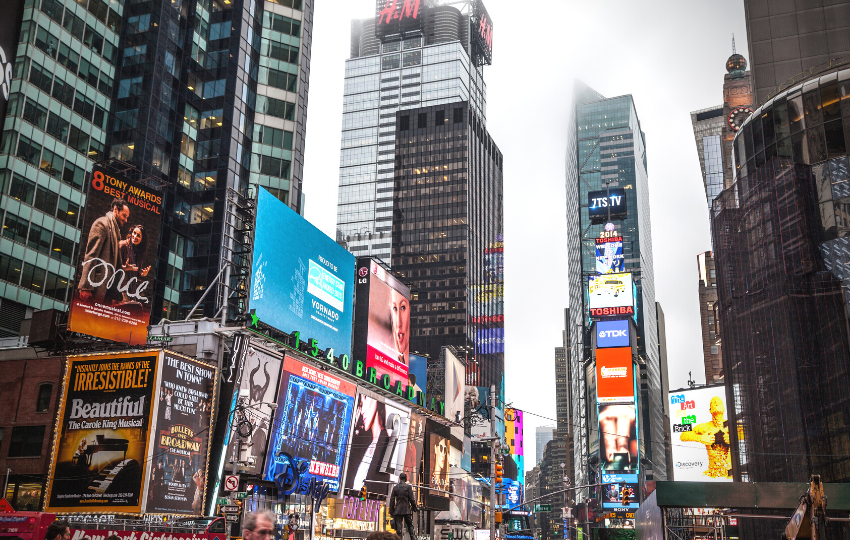 Permit for outdoor advertising in dubai